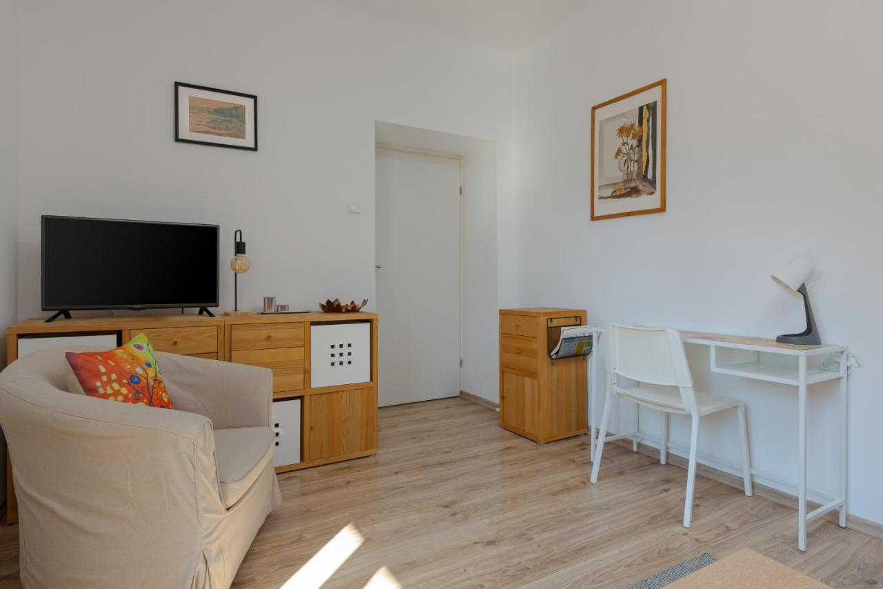 Apartment Bialobrzeska Warsaw By Noclegi Renters Buitenkant foto